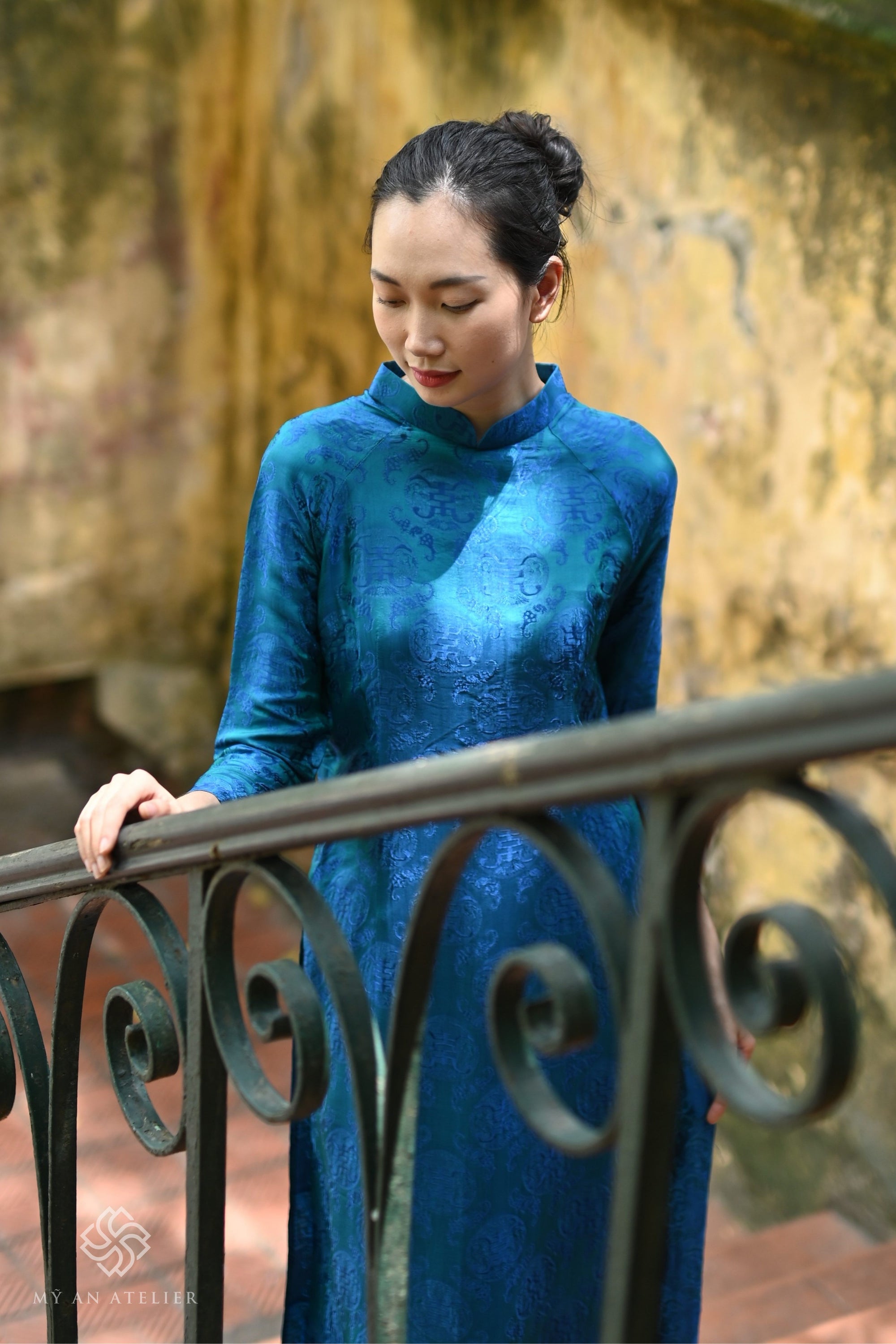 Mulberry silk Vietnamese traditional costumes