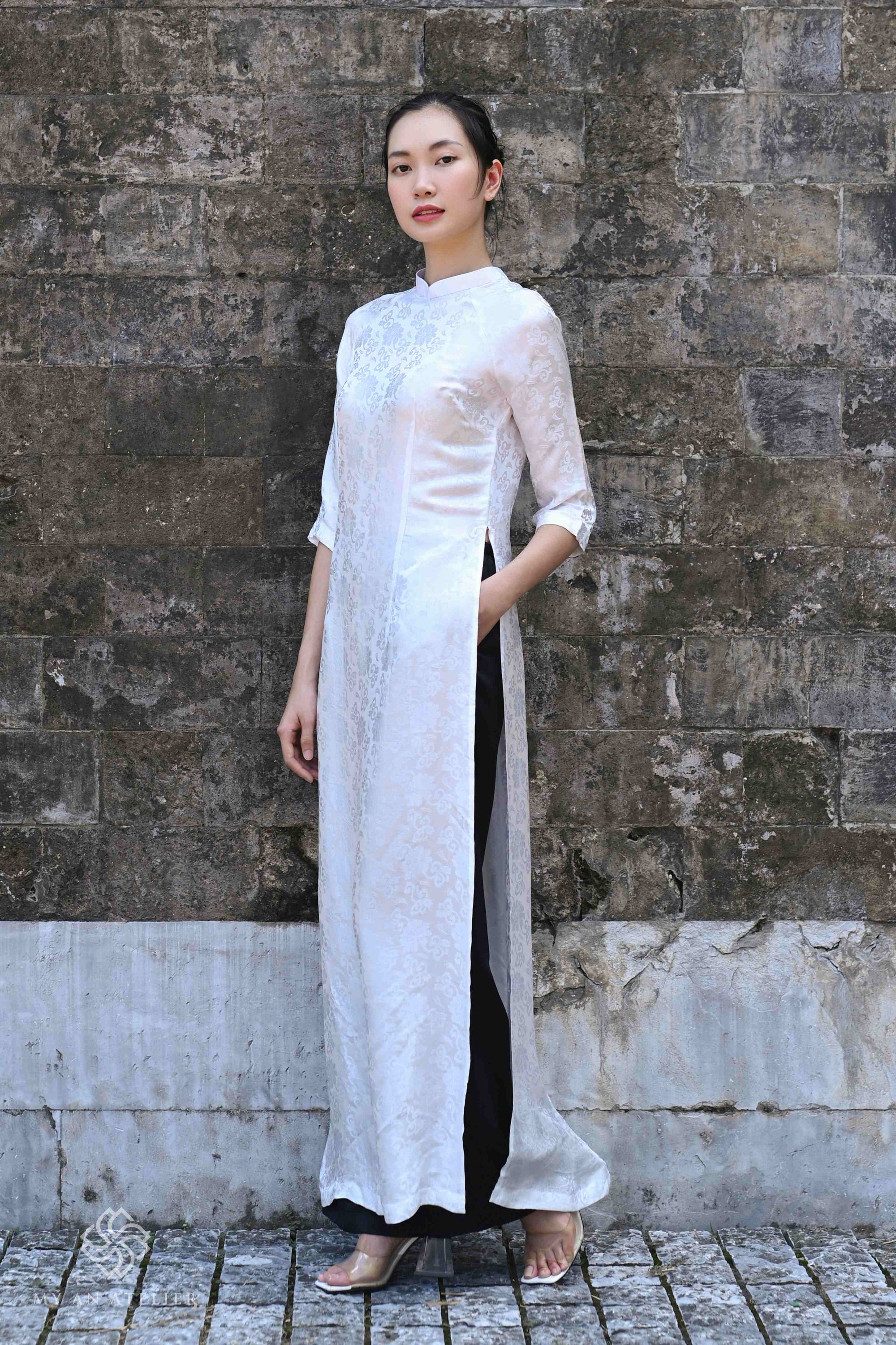 Mulberry silk white ao dai
