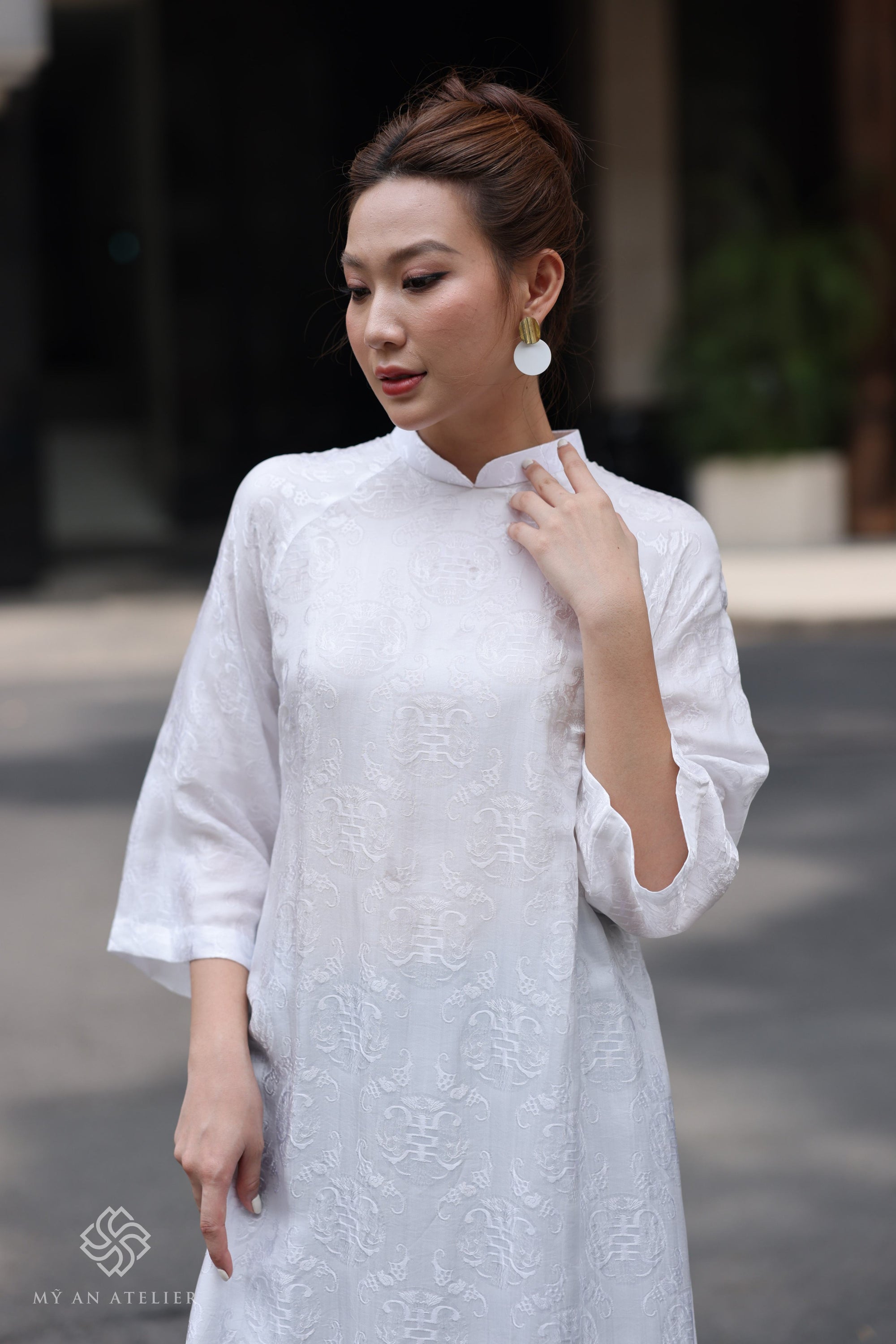 Mulberry silk white Vietnamese dress