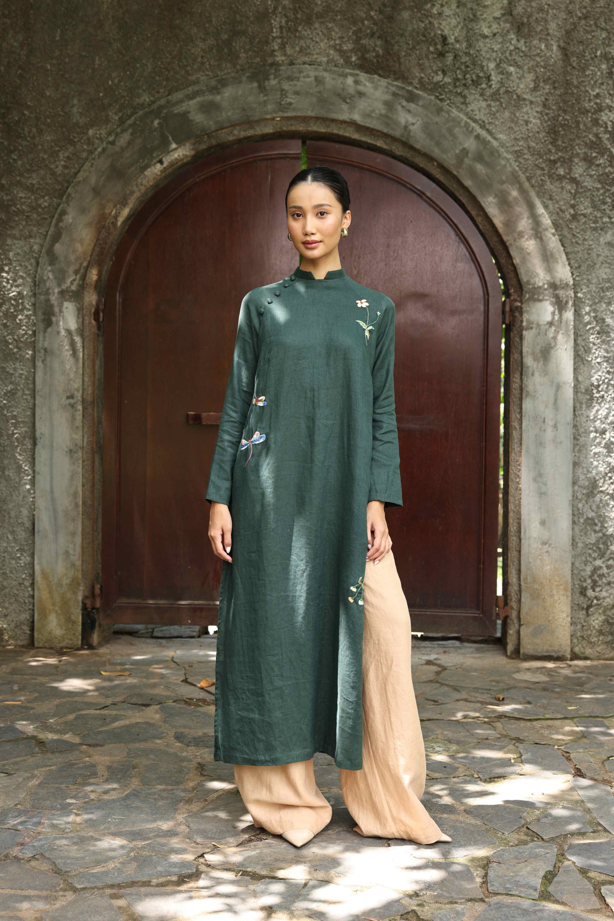 plus size Vietnamese linen ao dai