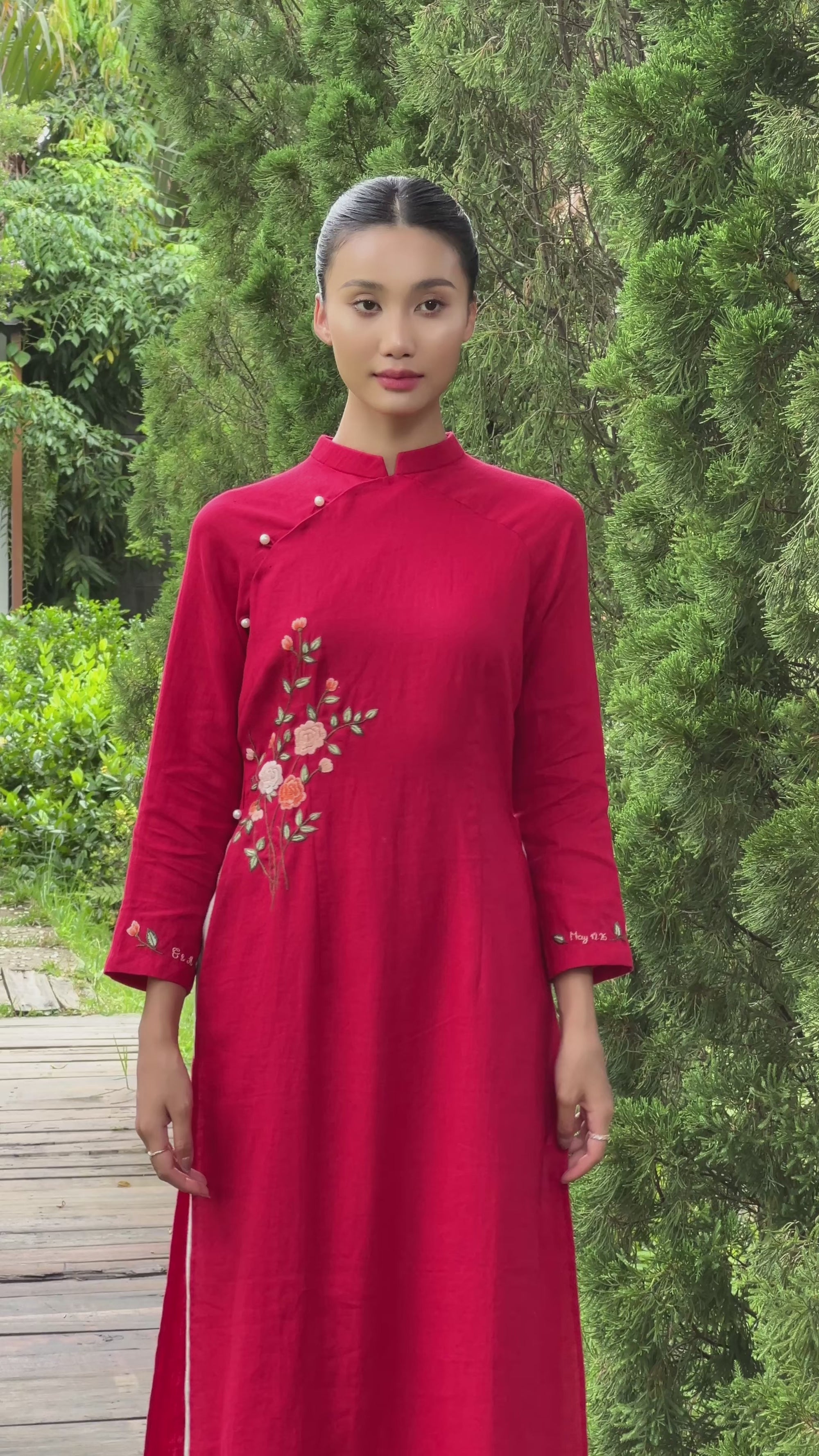 Red bridal Vietnamese linen ao dai
