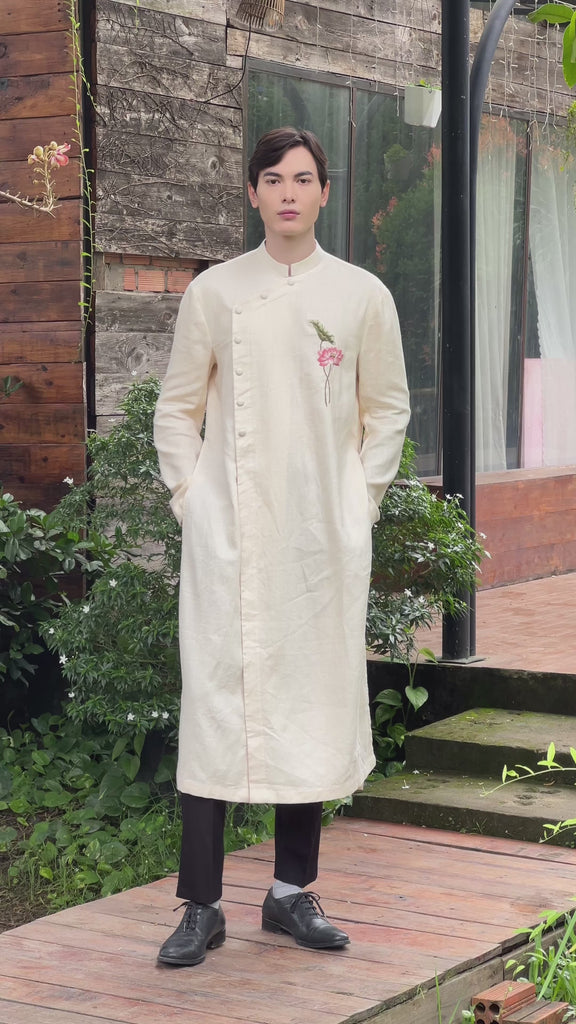 Men’s linen Vietnamese ao dai