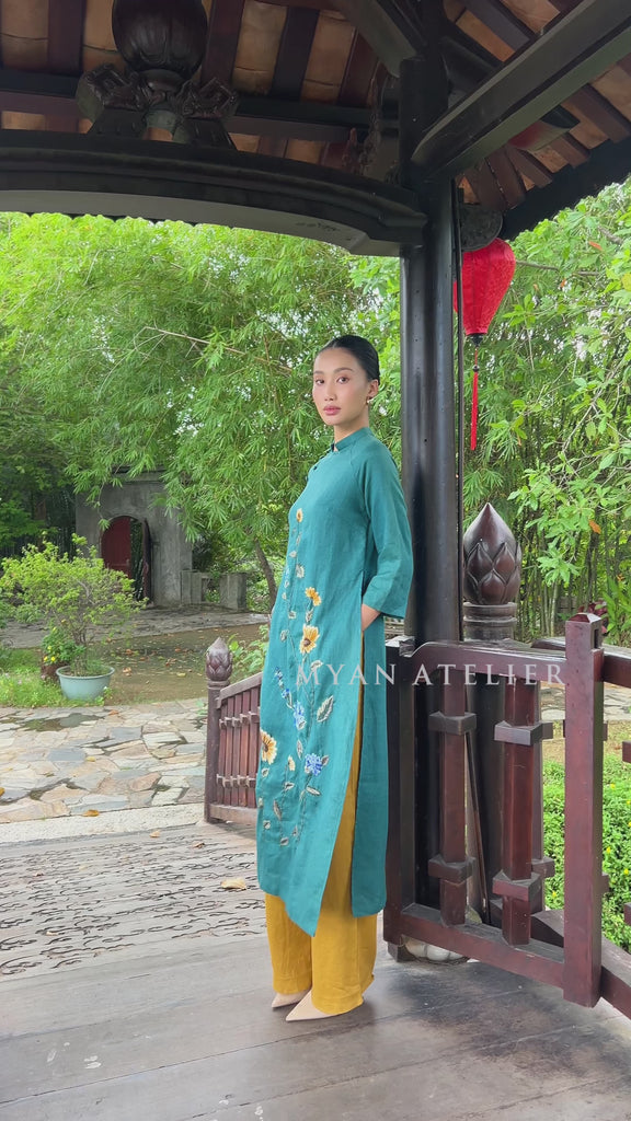 Vietnamese ao dai with embroidery