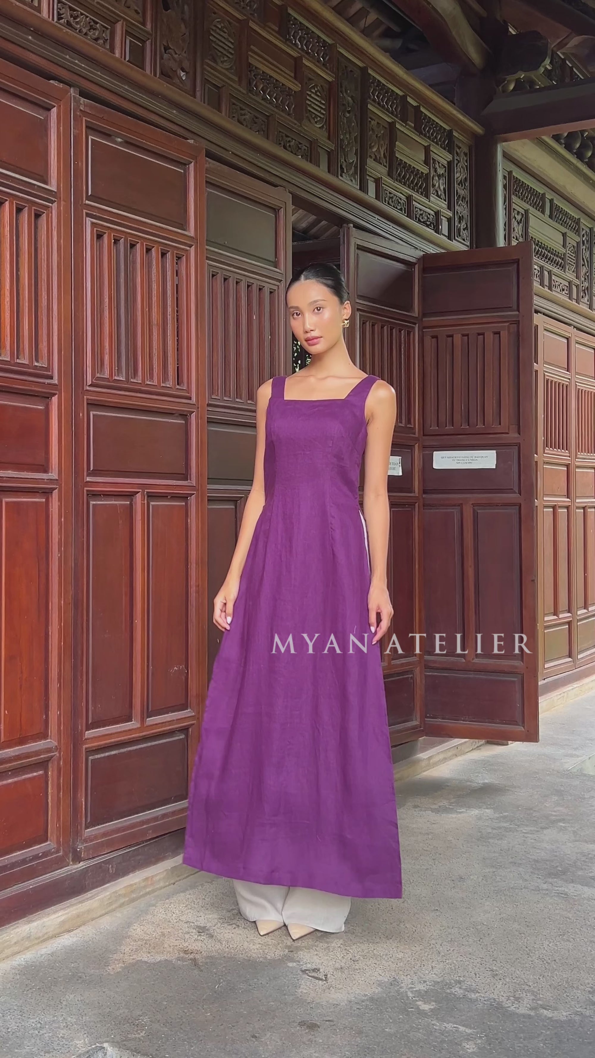 sleeveless traditional vietnamese tunic