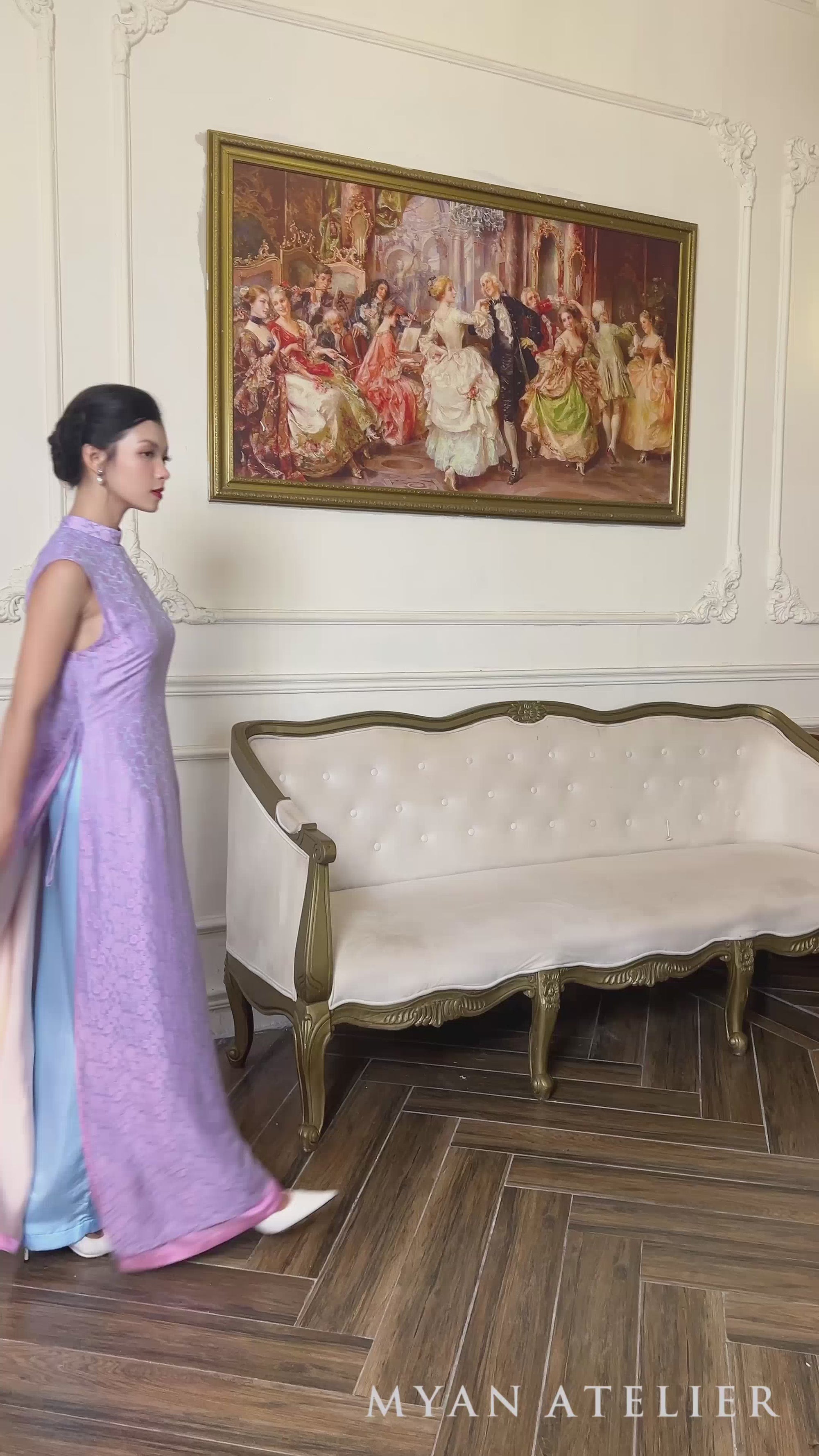 Sleeveless layered silk ao dai