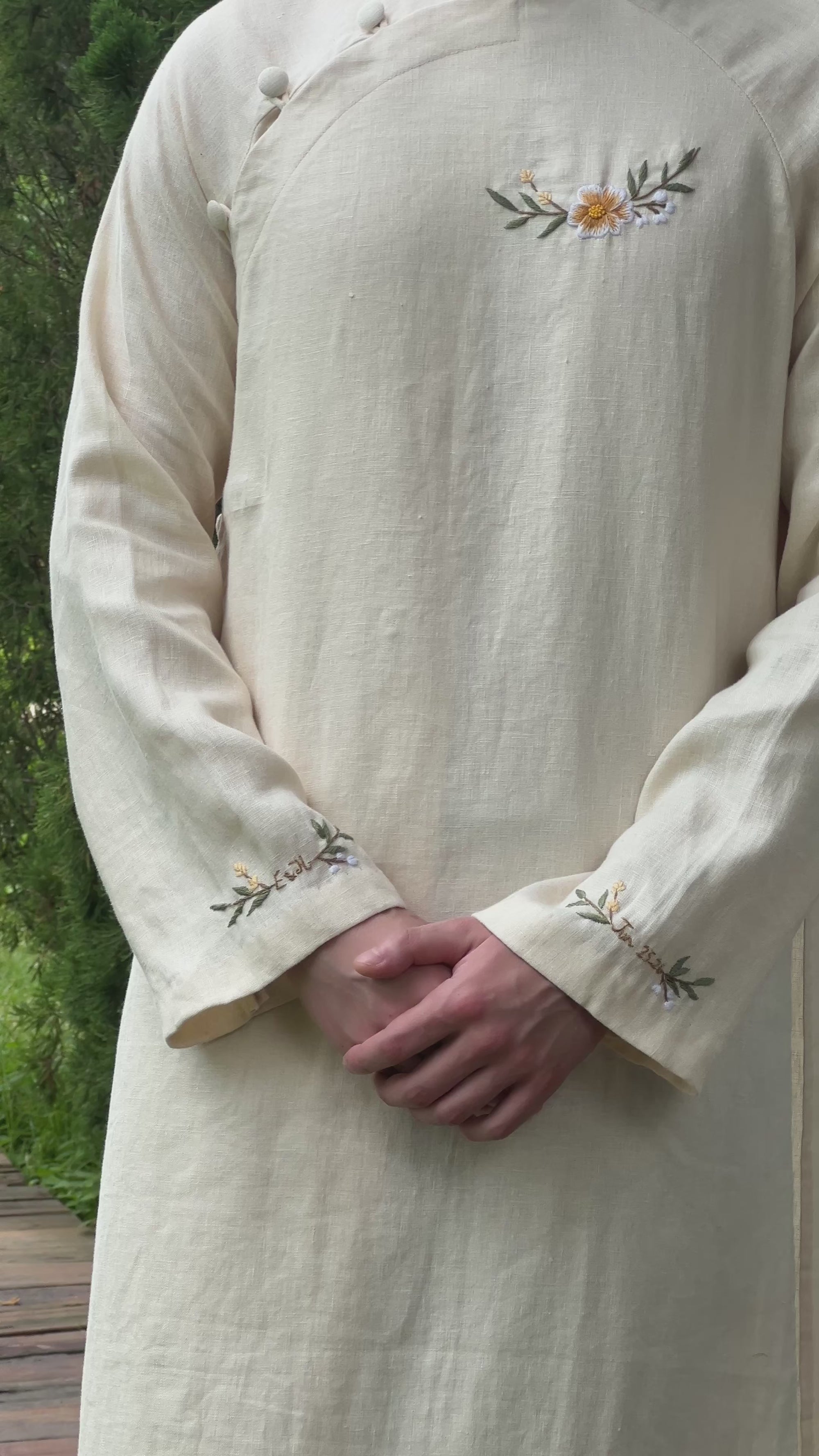Hand-embroidered ao dai Vietnam for men