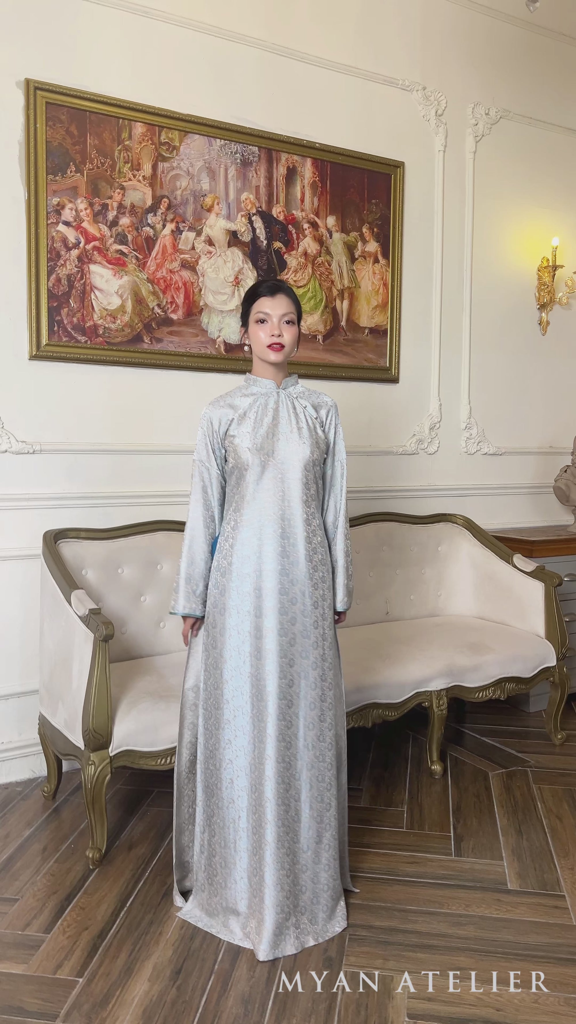 Classic Vietnamese silk ao dai