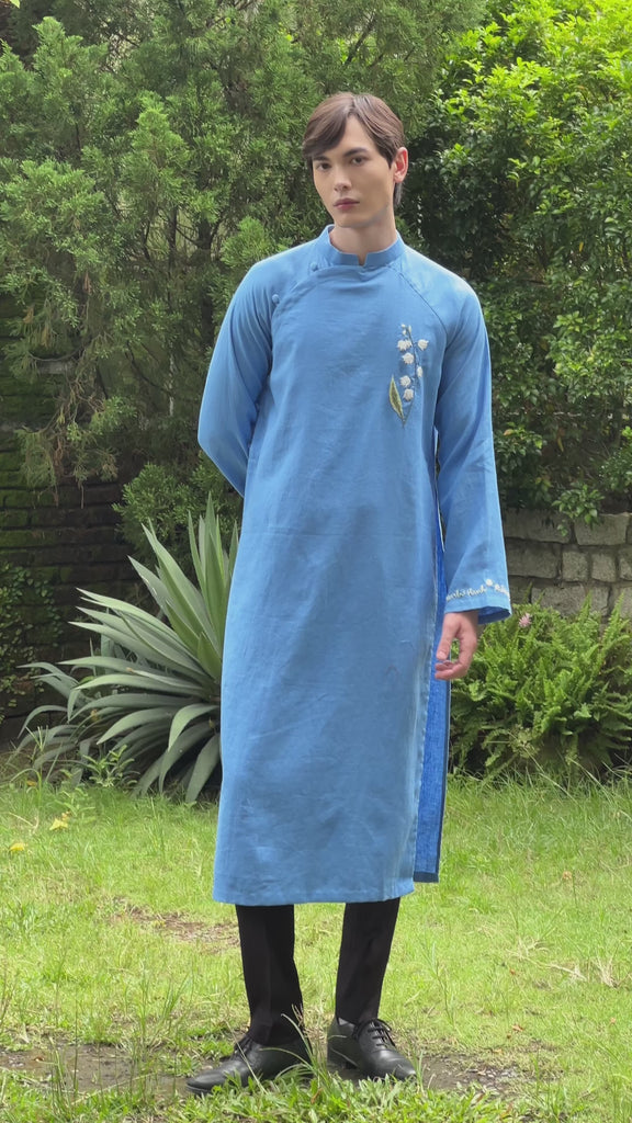 Hand-embroidered linen tunic for men
