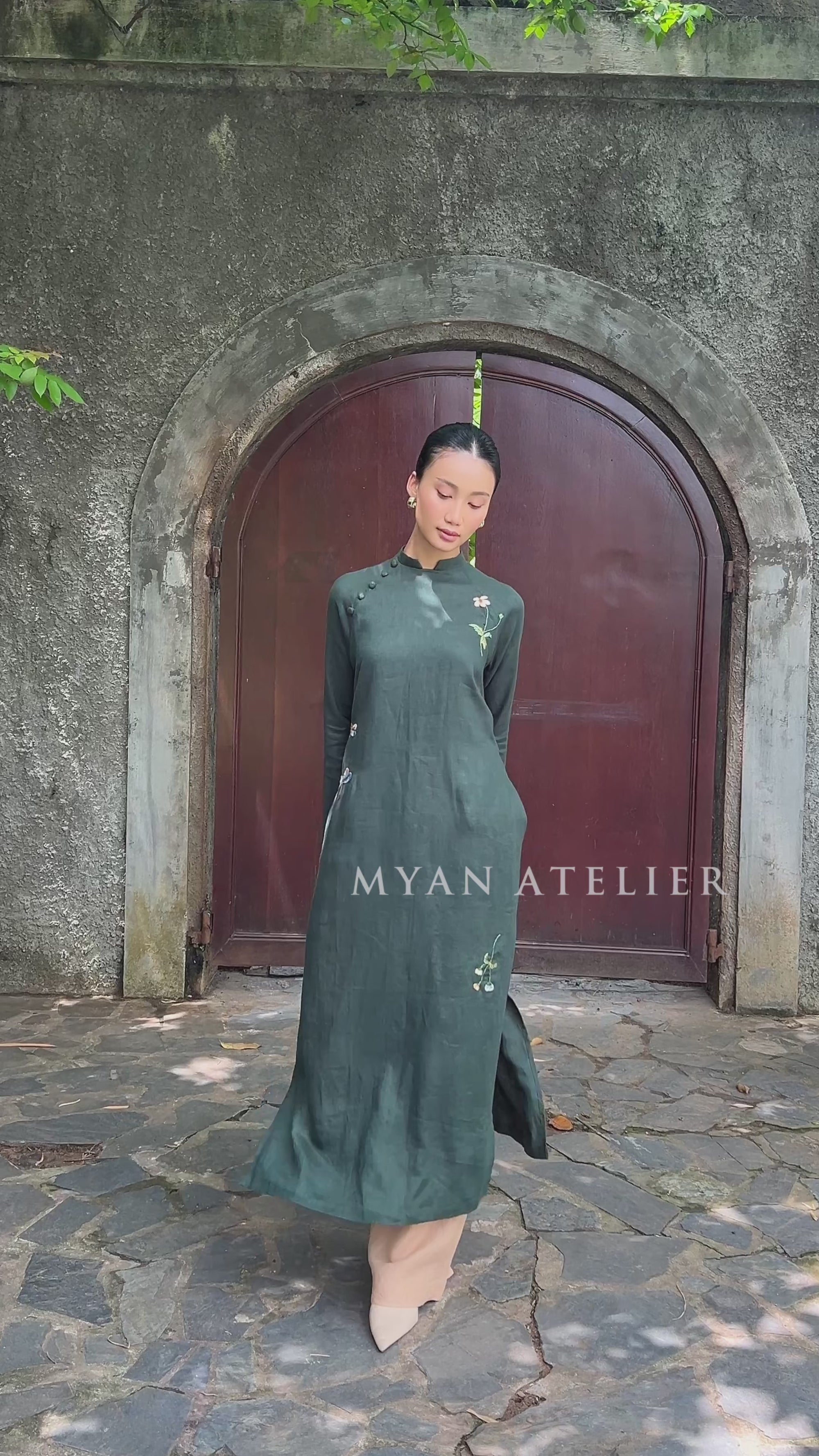 plus size Vietnamese linen ao dai