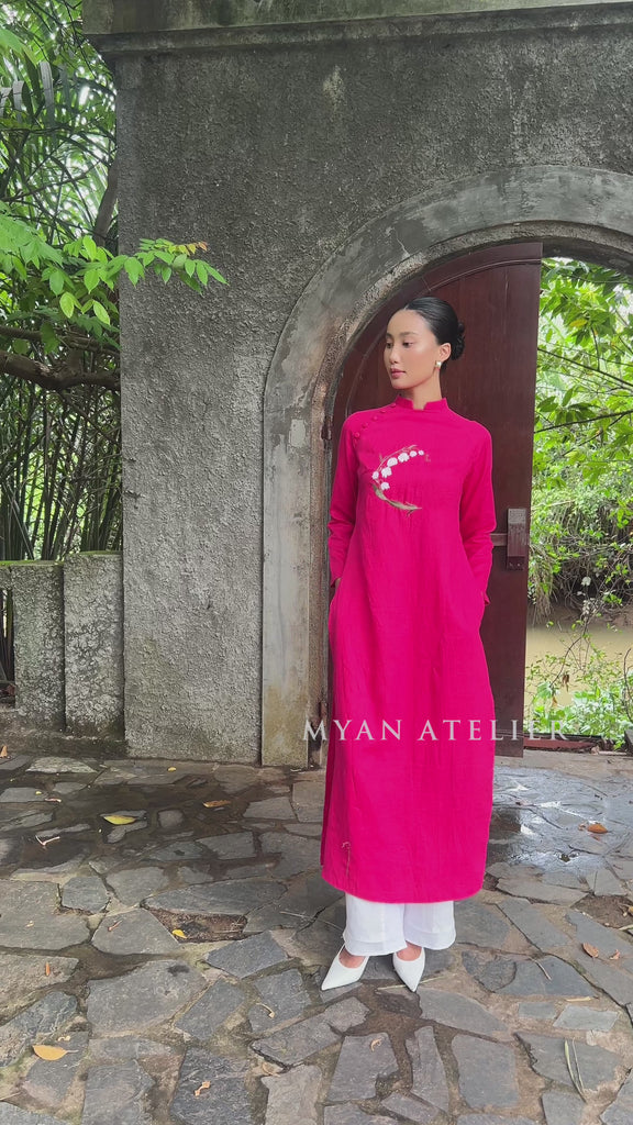 embroidered long sleeve ao dai