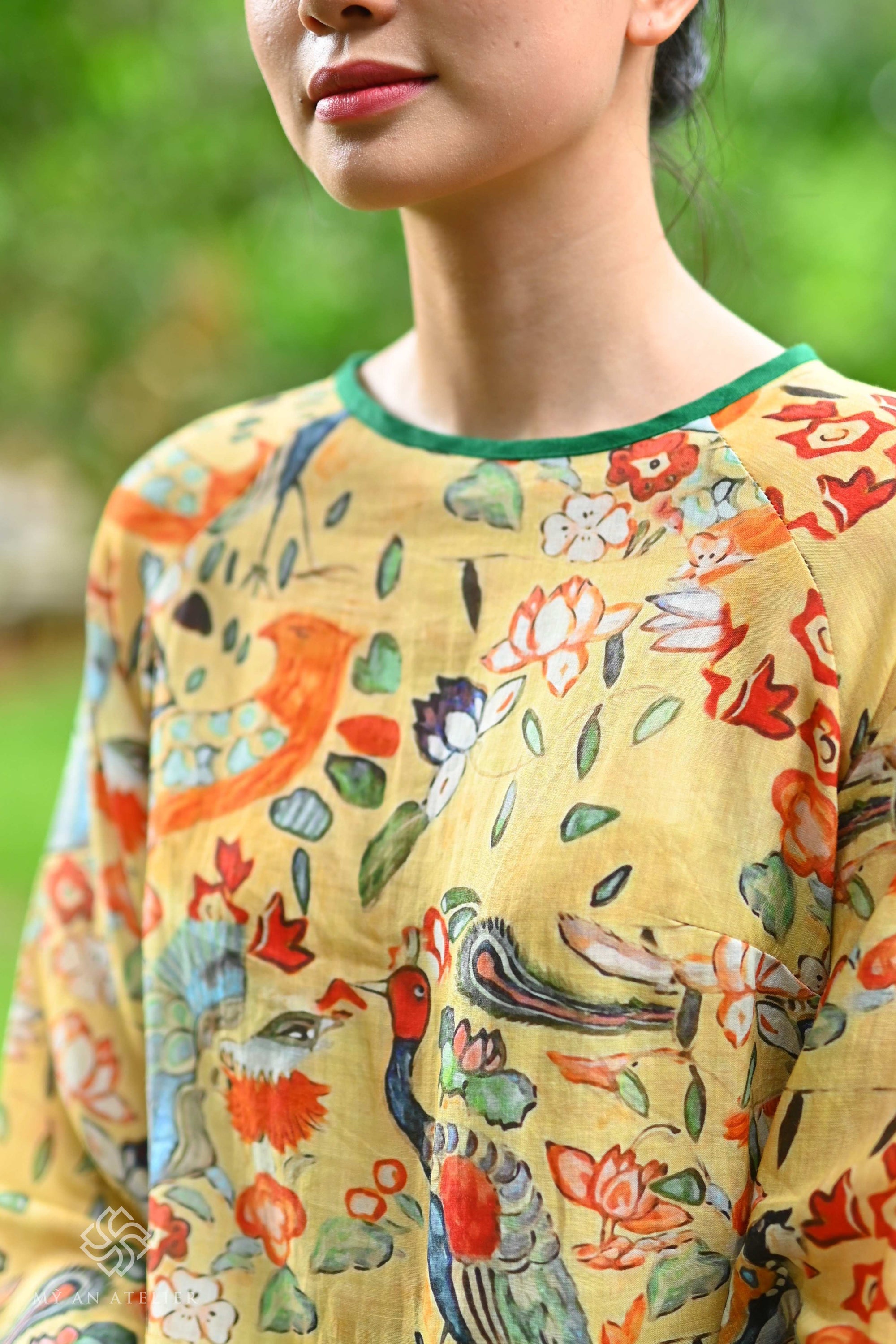 Ramie modern Vietnamese ao dai