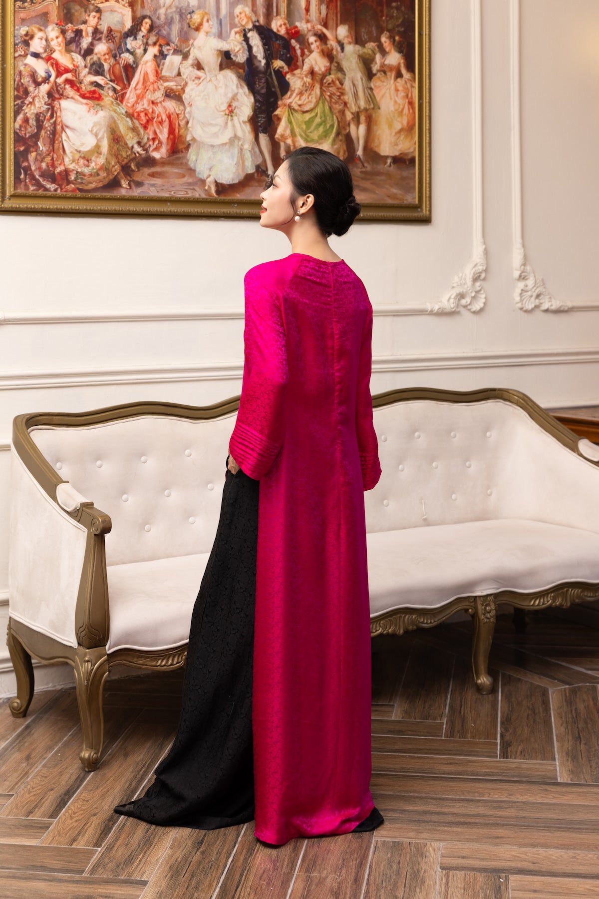 Silk ao dai with pleated sleeves