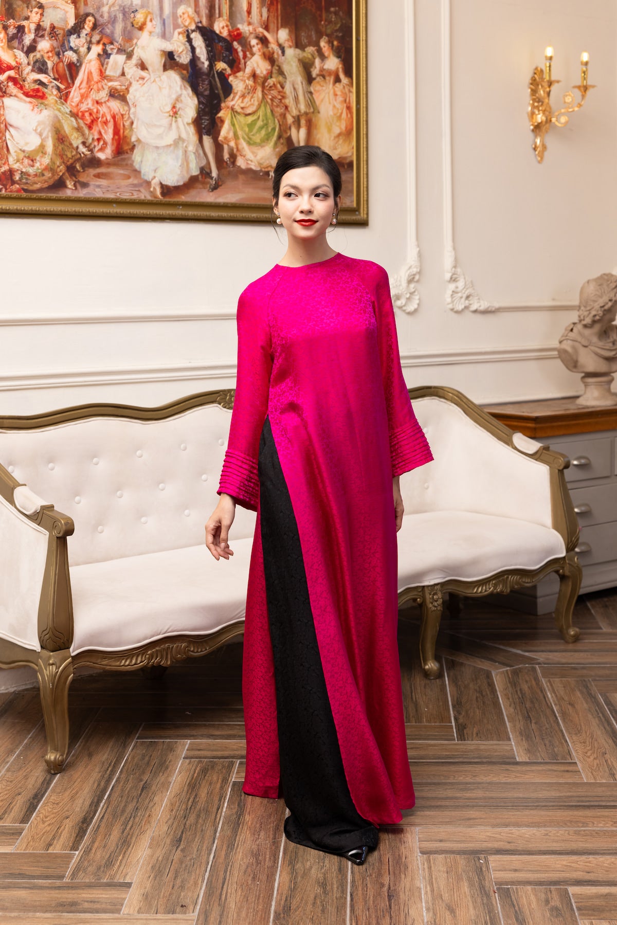 Silk ao dai with pleated sleeves