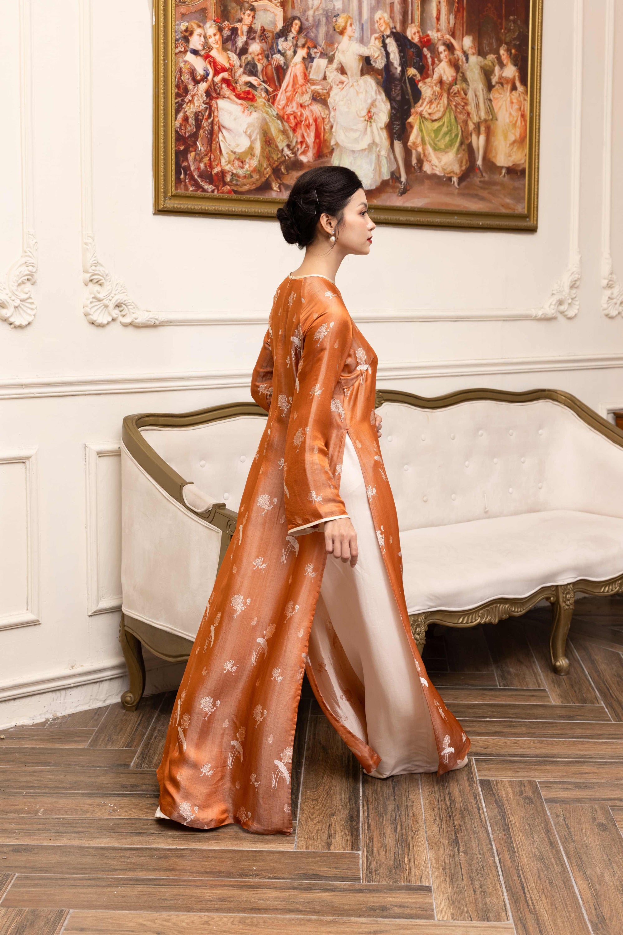 Silk Vietnam traditional costume