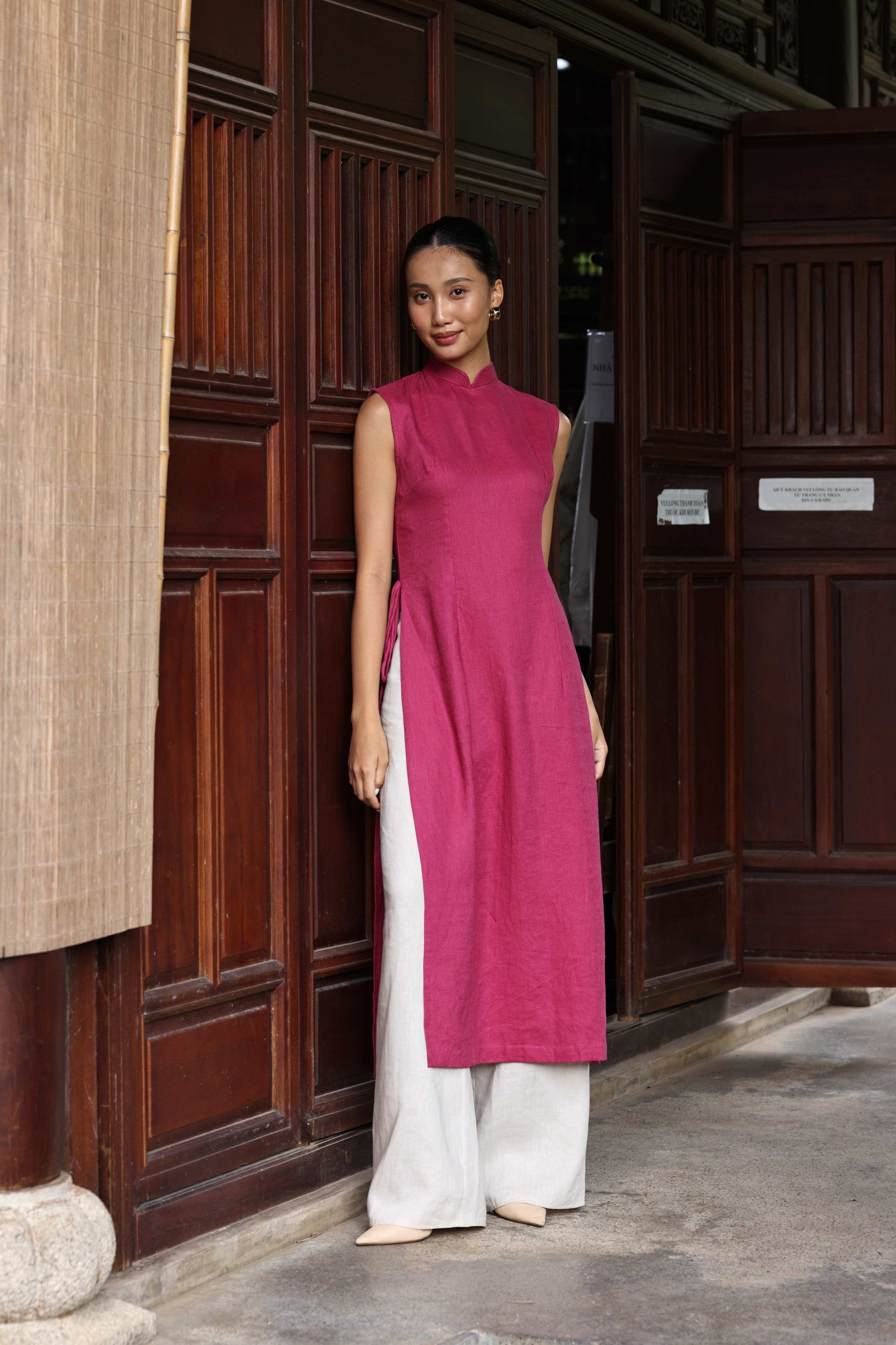 sleeveless vietnamese formal dress