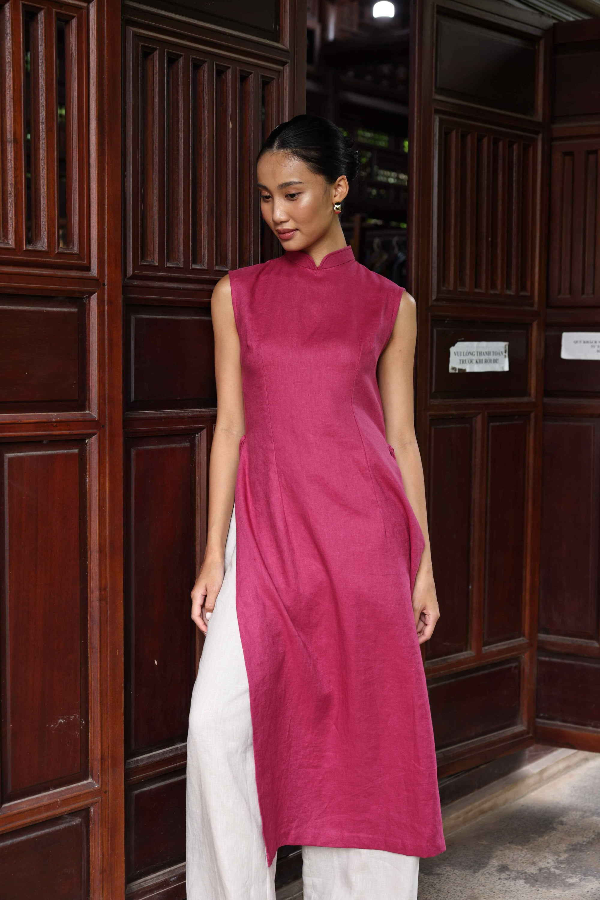 sleeveless vietnamese formal dress