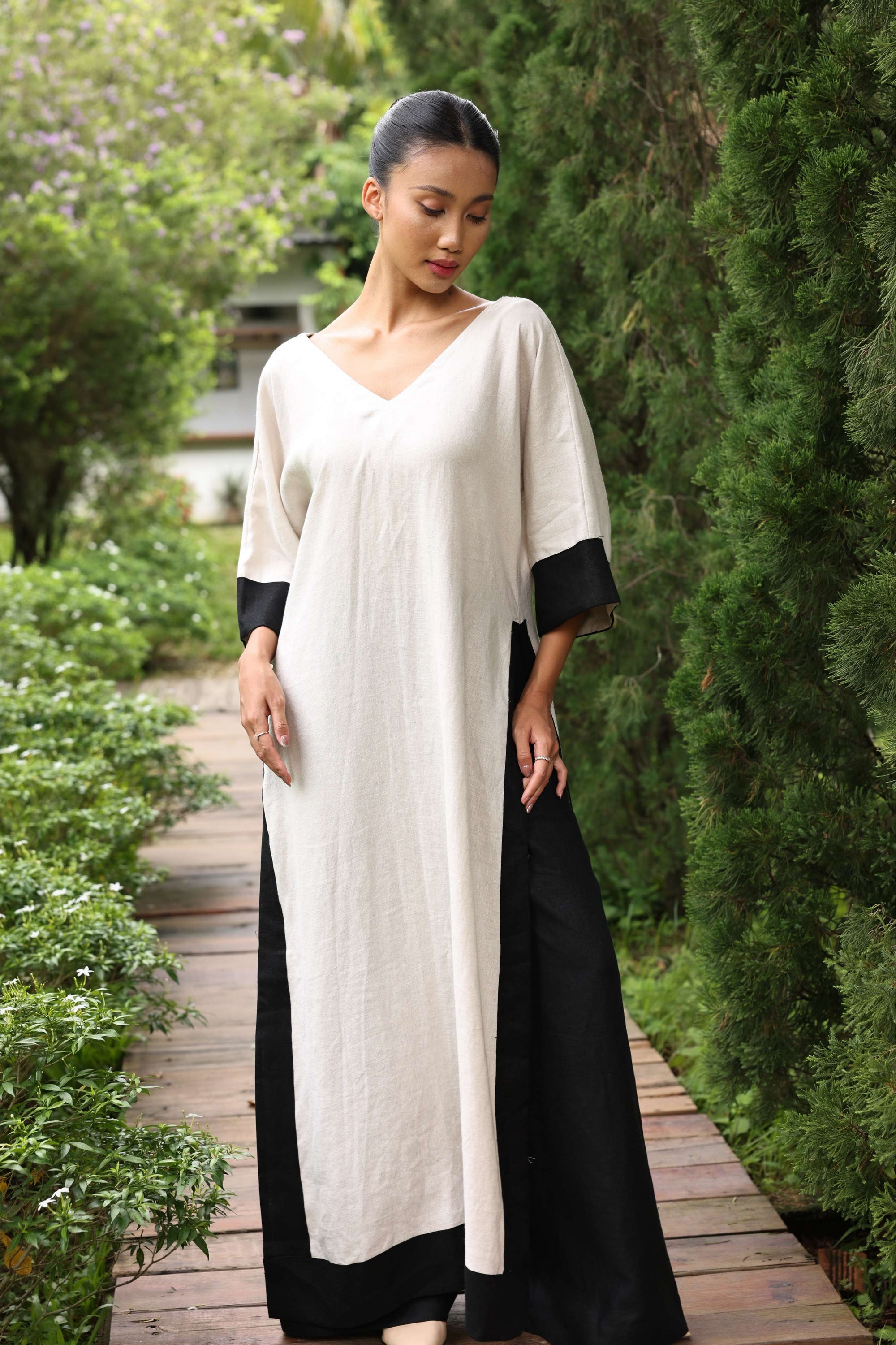V-neck linen ao dai Vietnam