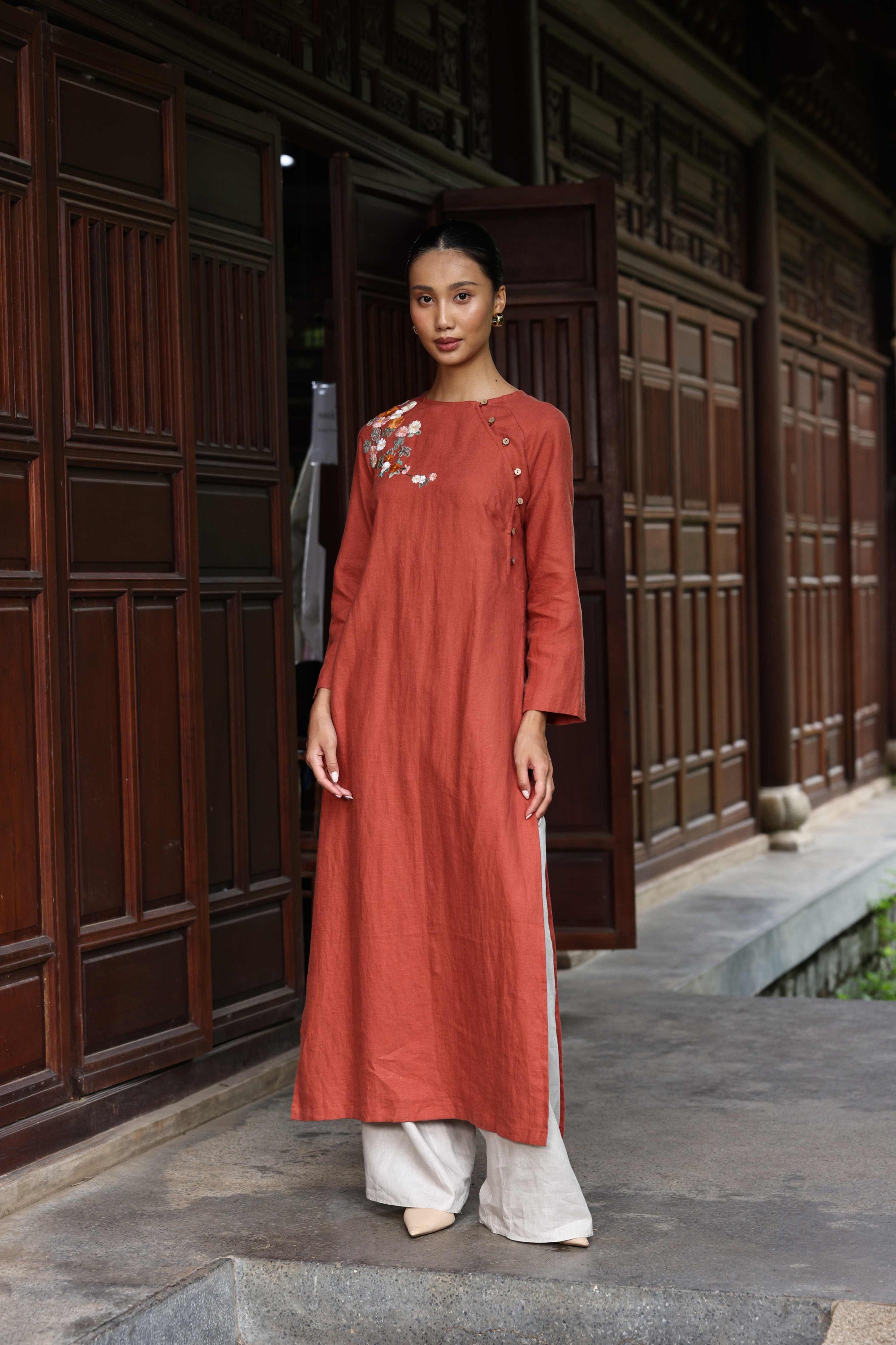 vietnamese linen embroidered dress