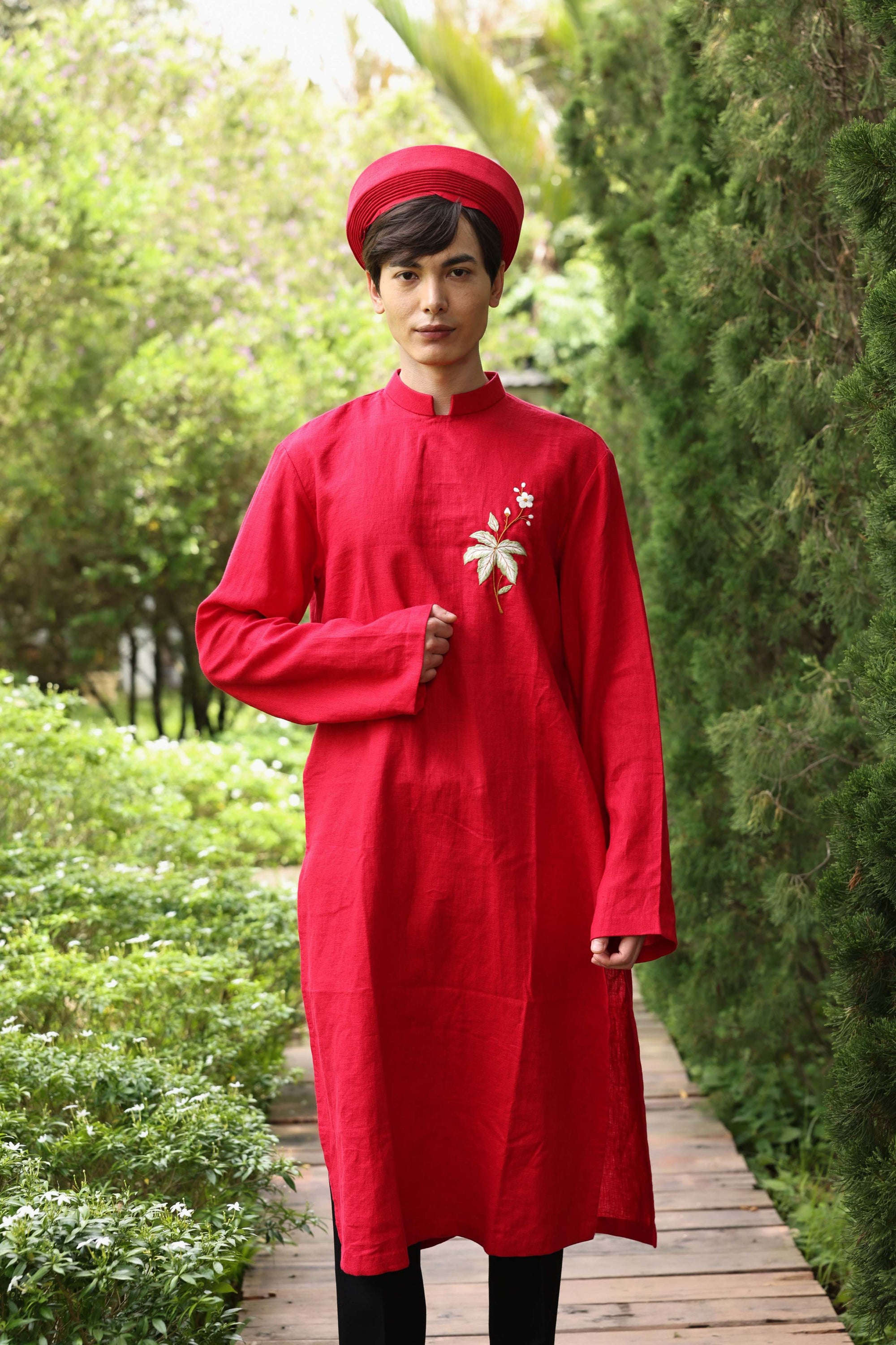 Vietnamese men’s linen headpiece