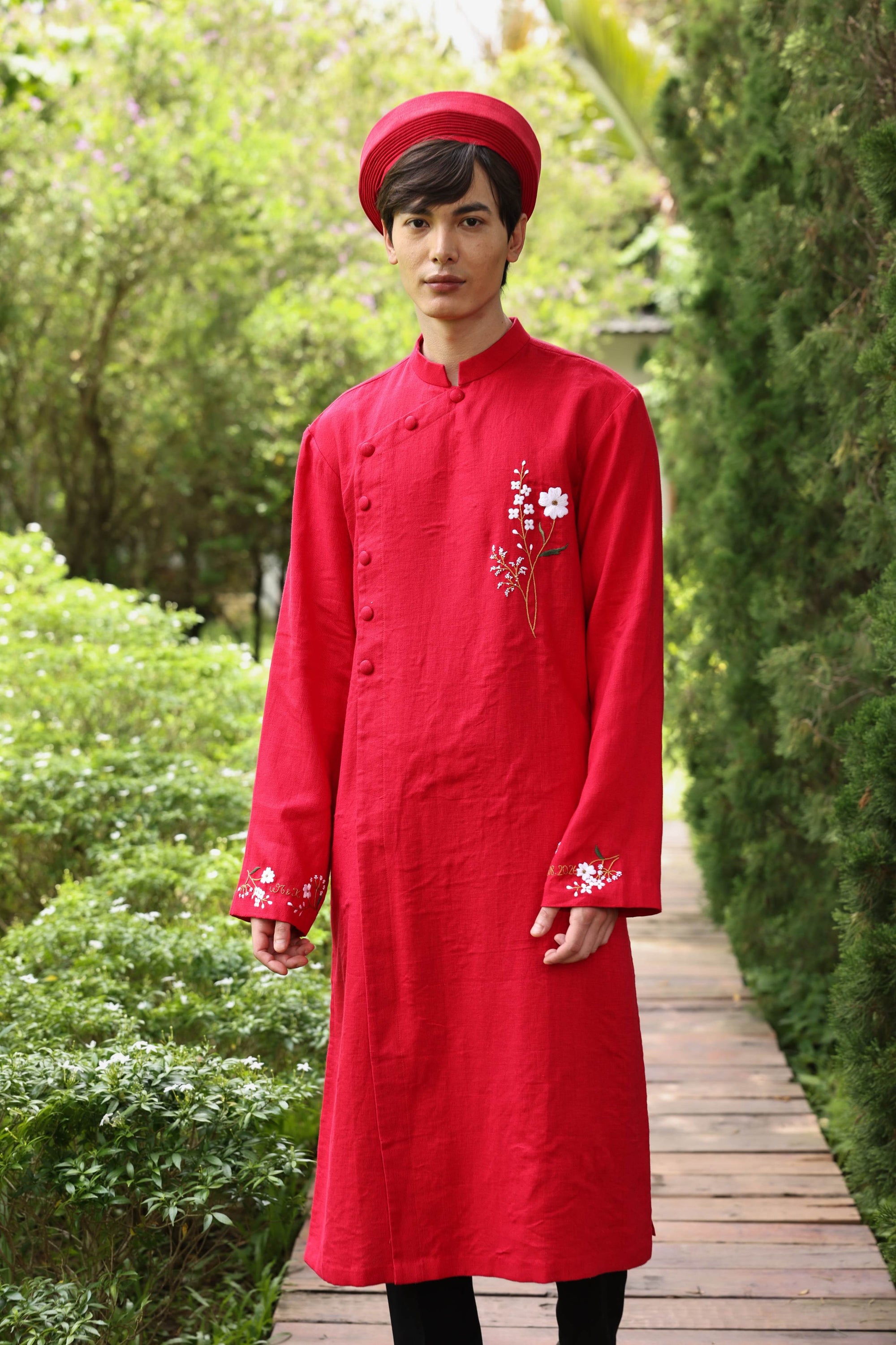 Vietnamese men’s linen headpiece